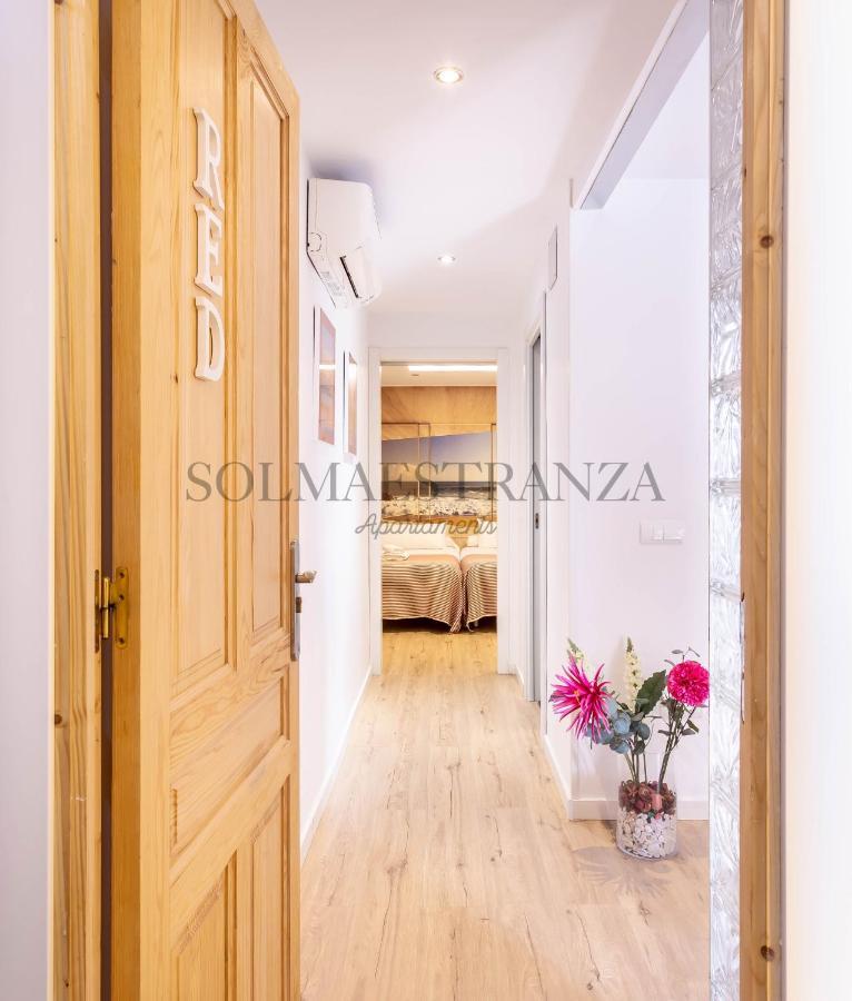 Blue & Red By Sol Maestranza Apartman Málaga Kültér fotó