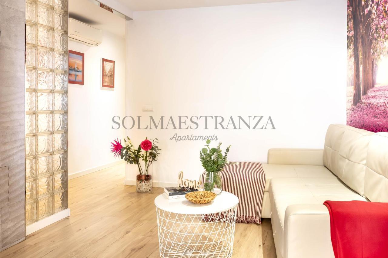 Blue & Red By Sol Maestranza Apartman Málaga Kültér fotó