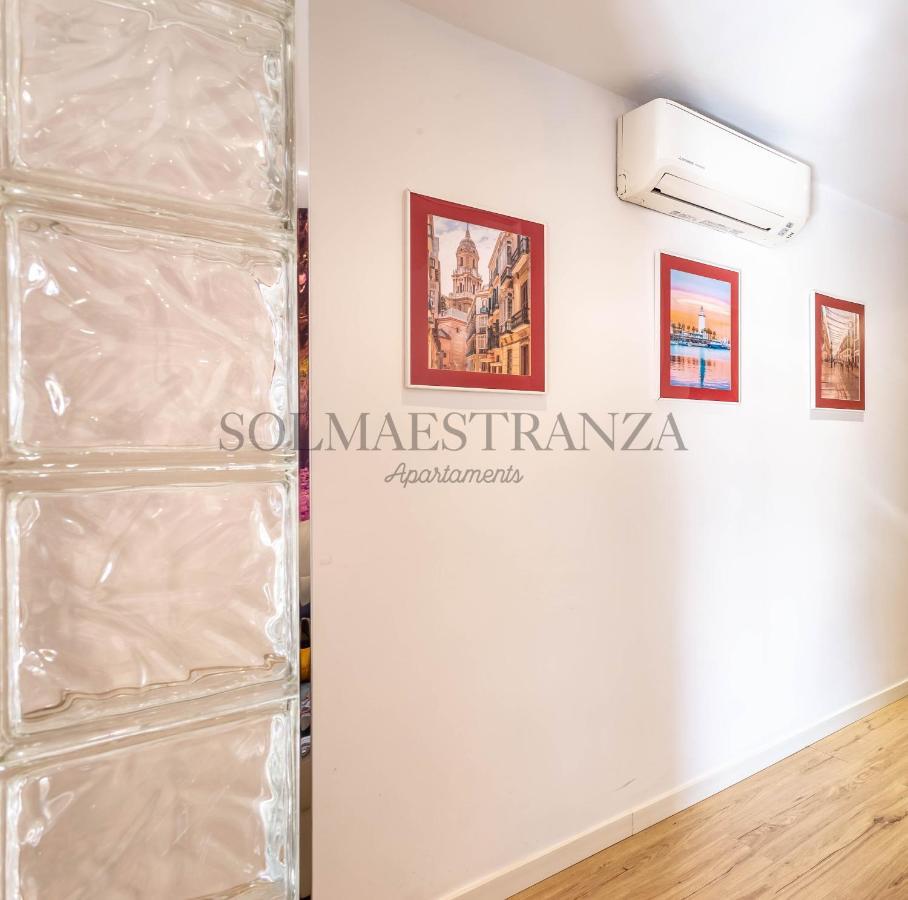 Blue & Red By Sol Maestranza Apartman Málaga Kültér fotó